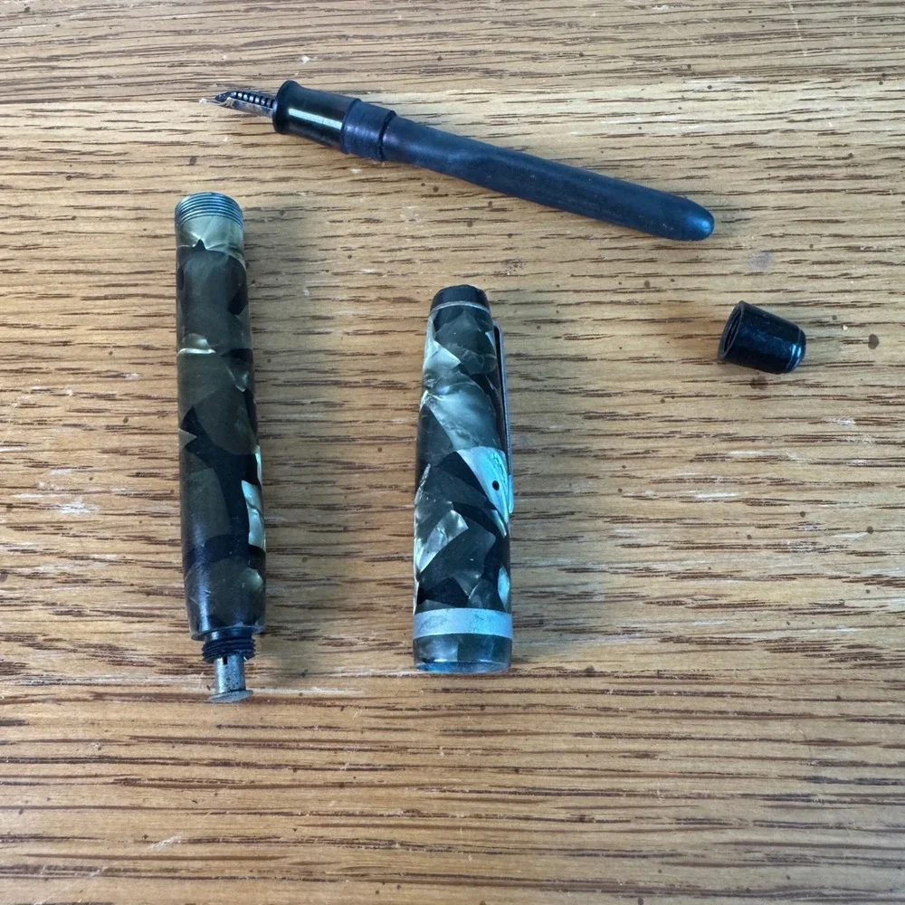 Vintage Parker Challenger Fountain Pen Green Marble Celluloid Button Filler USA